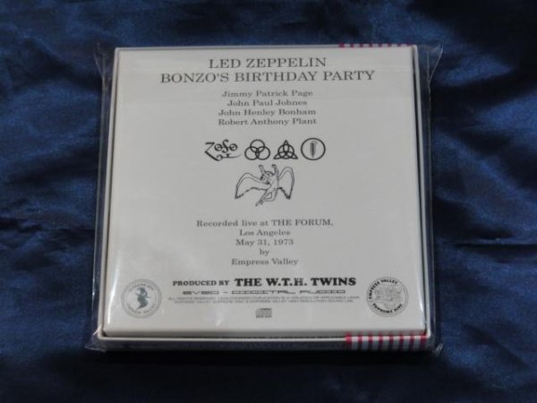 Photo2: LED ZEPPELIN - BONZO'S BIRTHDAY PARTY 11CD BOX SET [EMPRESS VALLEY] ★★★STOCK ITEM★★★ (2)