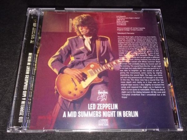 Photo1: LED ZEPPELIN - MID SUMMER NIGHT BERLIN 2CD [Magic Pyramid] (1)