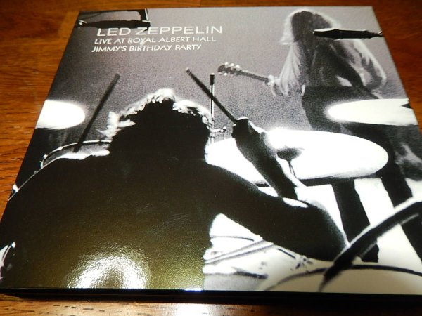 Photo4: LED ZEPPELIN - LIVE AT ROYAL ALBERT HALL 4CD 1st EDITION MEGA RARE!!!  [EMPRESS VALLEY] ★★★STOCK ITEM / OUT OF PRINT ★★★ (4)