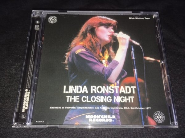 Photo1: LINDA RONSTADT  - THE CLOSING NIGHT CD [MOONCHILD] (1)