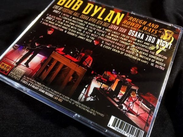 Photo2: BOB DYLAN - OSAKA 3RD NIGHT 2CDR [L&R] (2)