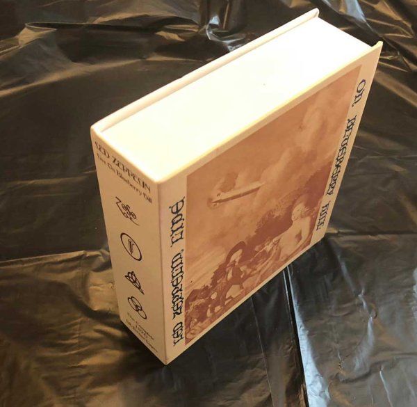 Photo3: LED ZEPPELIN - LIVE ON BLUEBERRY HILL - THE COMPLETE LA FORUM TAPES 9CD 35th ANNIVERSARY BOX SET DELUXE EDITION [EMPRESS VALLEY] ★★★STOCK ITEM / OUT OF PRINT / VERY RARE★★★ (3)