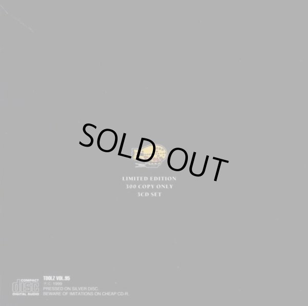 Photo2: LED ZEPPELIN – HANG ON TO YOUR HEADS 3CD BOX SET  [TDOLZ] ★★★STOCK ITEM / OUT OF PRINT★★★ (2)