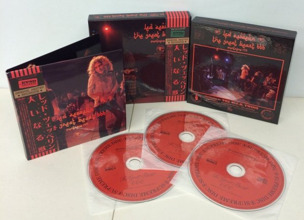Photo4: LED ZEPPELIN -  THE GREAT BEAST 666 MONTREUX 1970 3CD BOX SET [EMPRESS VALLEY] ★★★STOCK ITEM / OUT OF PRINT / VERY RARE★★★ (4)