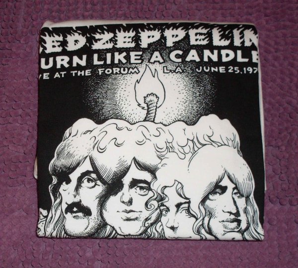 Photo3: LED ZEPPELIN -BURN LIKE A CANDLE  5CD LIMITED PILLOW EDITION 100 COPIES ONLY W/ T-SHIRT [EMPRESS VALLEY] ★★★STOCK ITEM / OUT OF PRINT / VERY RARE★★★ (3)