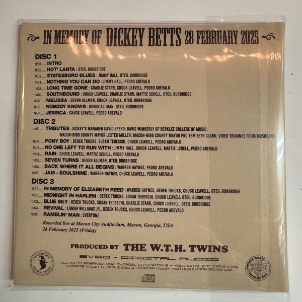 Photo2: V.A. / THE ALLMAN BROTHERS BAND -  IN MEMORY OF DICKEY BETTS 3CD [EMPRESS VALLEY]  (2)