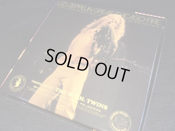 Photo2: LED ZEPPELIN - GREAT CHICAGO FIRE 9CD BOX [EMPRESS VALLEY] ★★★STOCK ITEM / SPECIAL PRICE ★★★ (2)