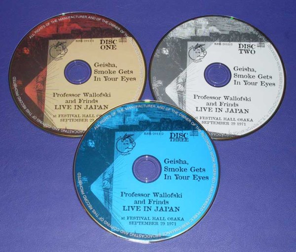 Photo6: LED ZEPPELIN - GEISHA, SMOKE GETS IN YOUR EYES 3CD [TARANTURA] ★★★STOCK ITEM / OUT OF PRINT / VERY RARE★★★ (6)