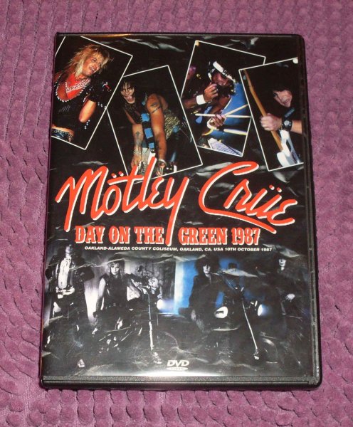 Photo1: MOTLEY CRUE - DAY ON THE GREEN 1987 DVD ★★★STOCK ITEM / OUT OF PRINT / HOT SPRING SALE★★★  (1)