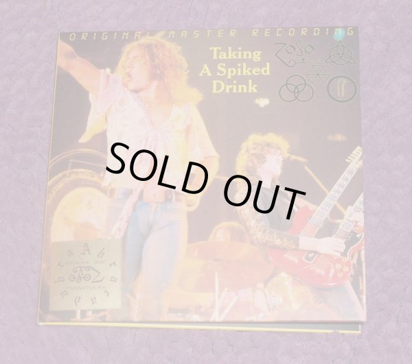 Photo1: LED ZEPPELIN - TAKING A SPIKED DRINK 2CD JACKET B  ROBERT PLANT LIMITED 73 COPIES ONLY!!! [TARANTURA] ★★★STOCK ITEM / OUT OF PRINT / VERY RARE★★★ (1)