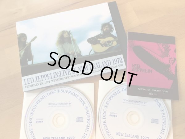 Photo3: LED ZEPPELIN - LIVE IN NEW ZEALAND 1972 2CD LONG BOX WITH MINI BOOK TOUR REPLICA !!! [EMPRESS VALLEY] ★★★STOCK ITEM / OUT OF PRINT★★★ (3)