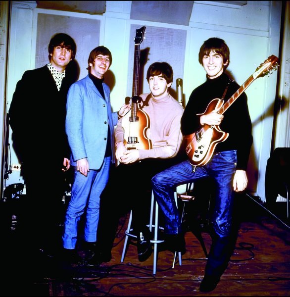 Photo2: THE BEATLES - THE BEST OF THE BEATLES : THE UNRELEASED ALBUM REPRODUCTION CD [RETROSPECTIVE] (2)