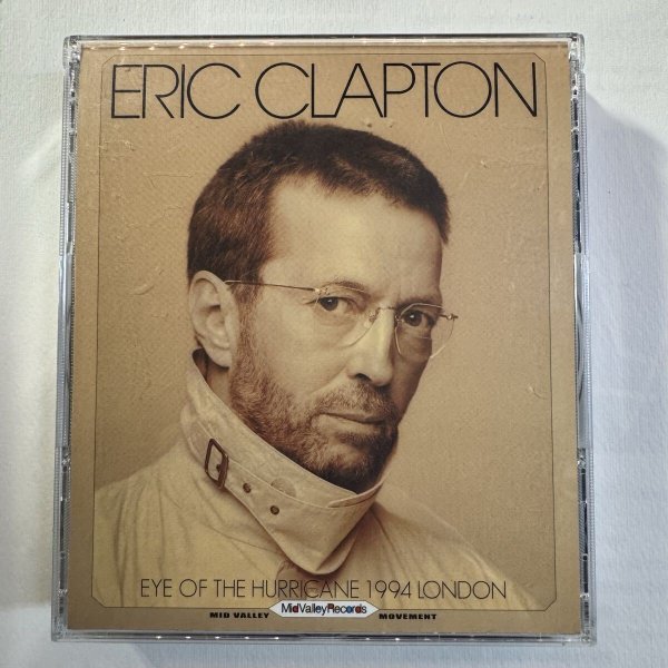 Photo1: ERIC CLAPTON - EYE OF THE HURRICANE 2CD + PRGRAM REPLICA [MID VALLEY] ★★★STOCK ITEM / OUT OF PRINT / VERY RARE★★★ (1)